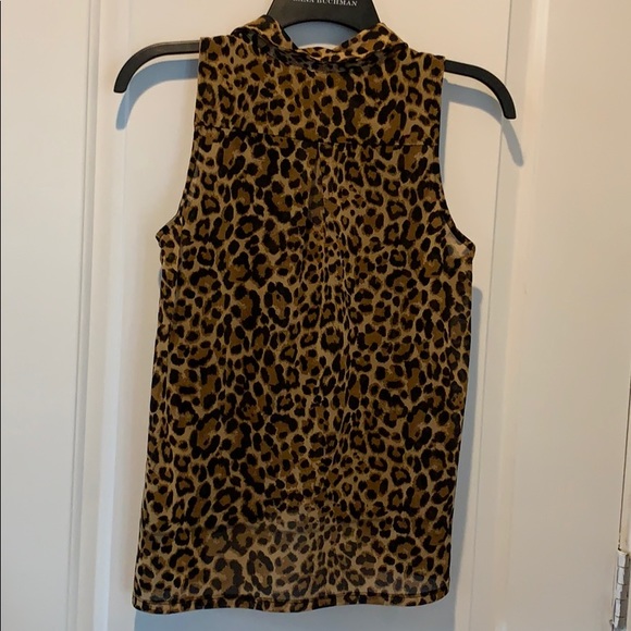 Leopard print button up blouse - Picture 2 of 2